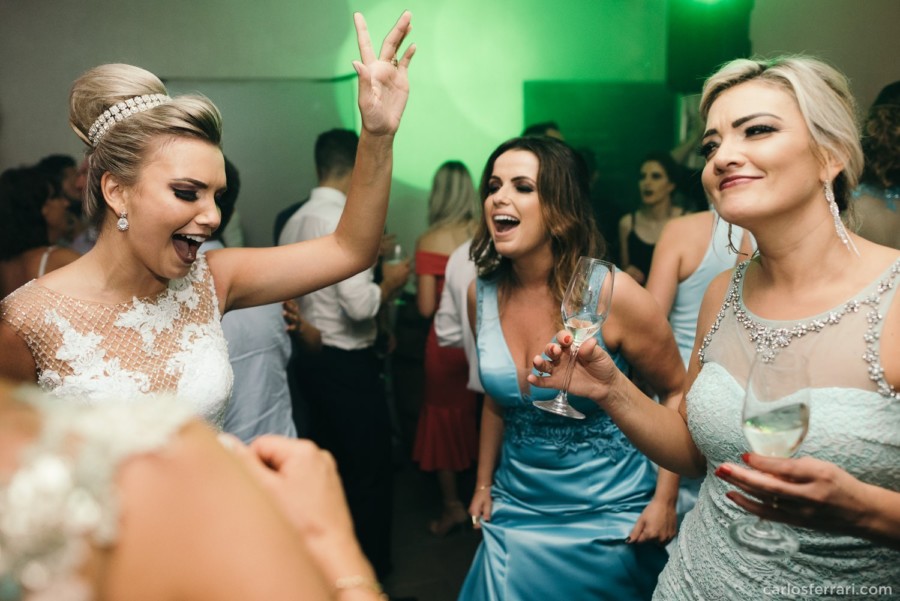 carlosferrari-fotografia-casamento-aliara-e-giba-vinicola-lovara-bento-goncalves-serragaucha-fotosdiferentes-espontaneas_101