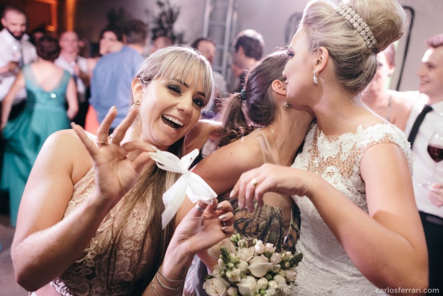 carlosferrari-fotografia-casamento-aliara-e-giba-vinicola-lovara-bento-goncalves-serragaucha-fotosdiferentes-espontaneas_112