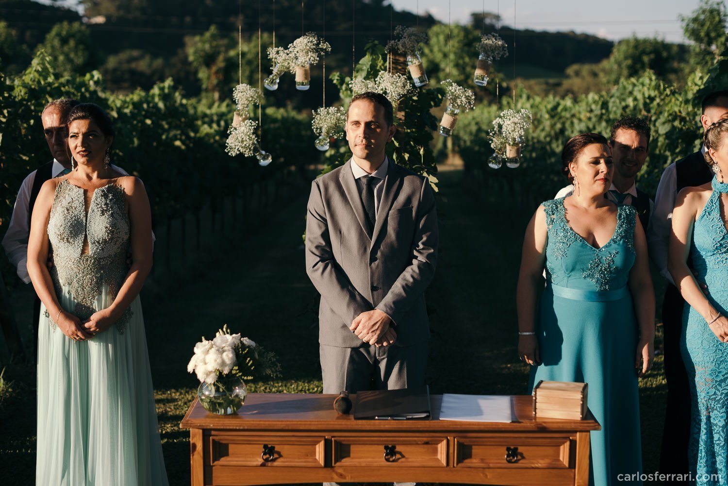 carlosferrari-fotografia-casamento-aliara-e-giba-vinicola-lovara-bento-goncalves-serragaucha-fotosdiferentes-espontaneas_45