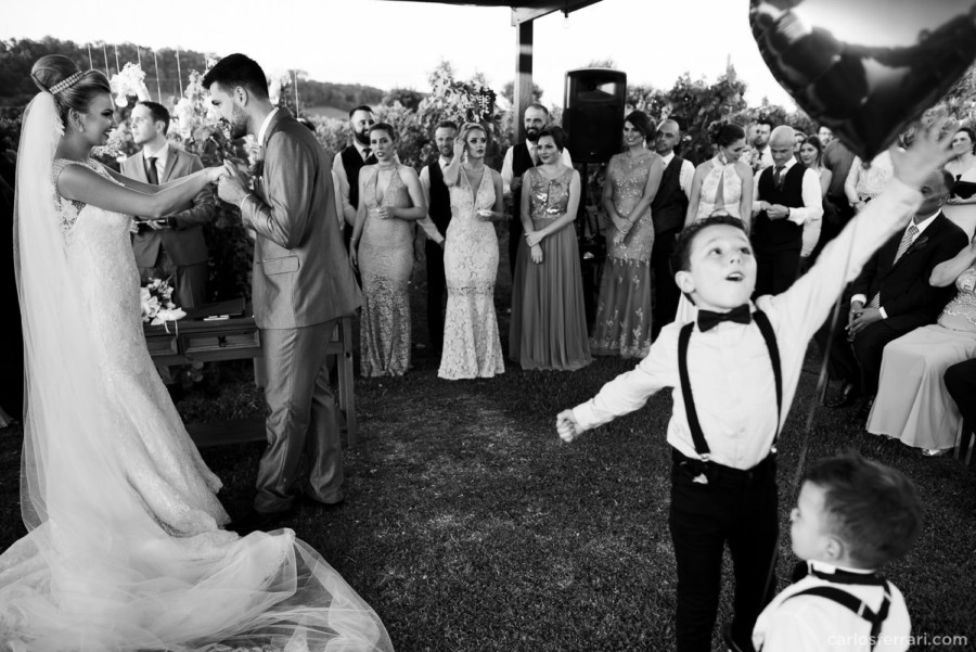 carlosferrari-fotografia-casamento-aliara-e-giba-vinicola-lovara-bento-goncalves-serragaucha-fotosdiferentes-espontaneas_75