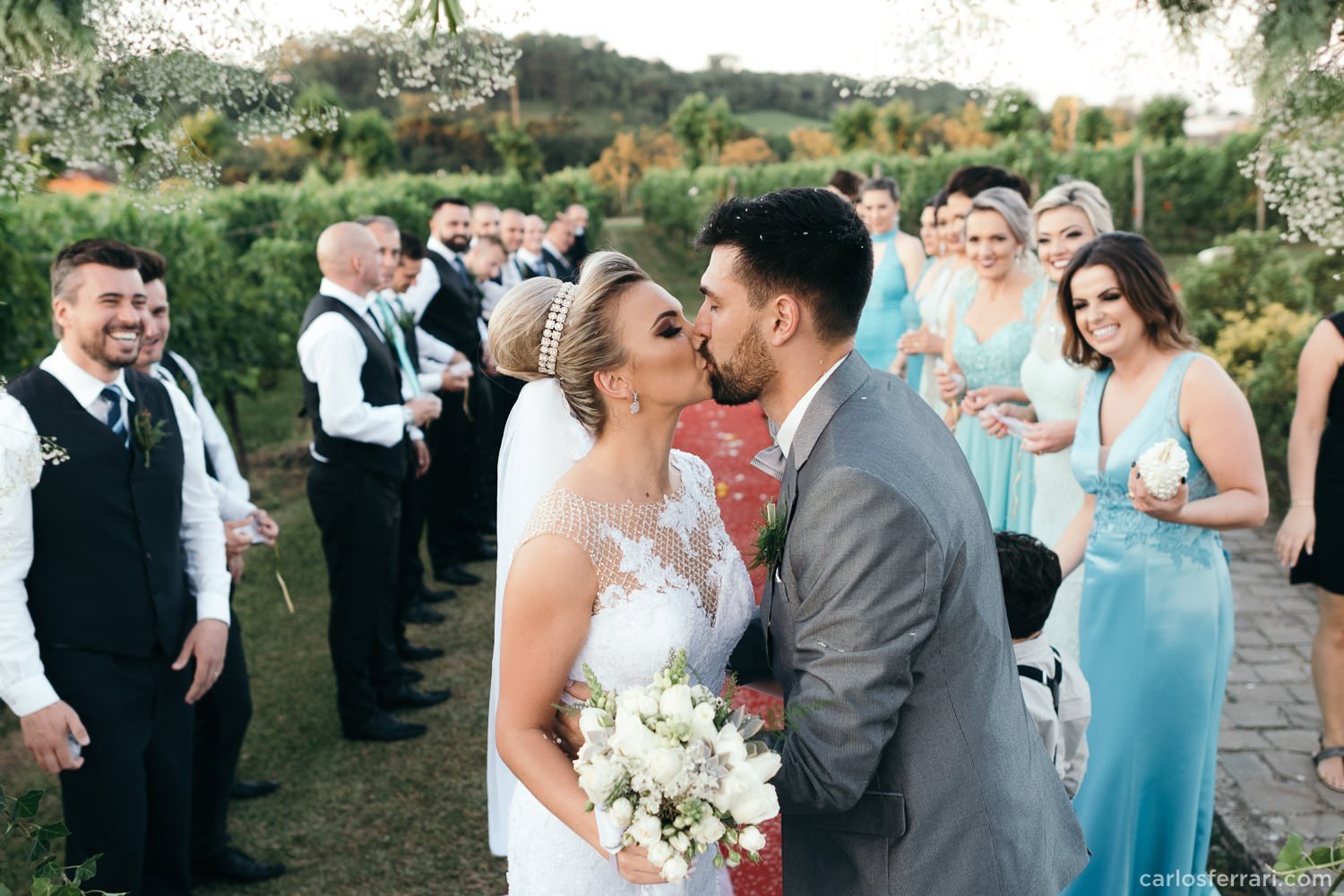 carlosferrari-fotografia-casamento-aliara-e-giba-vinicola-lovara-bento-goncalves-serragaucha-fotosdiferentes-espontaneas_77