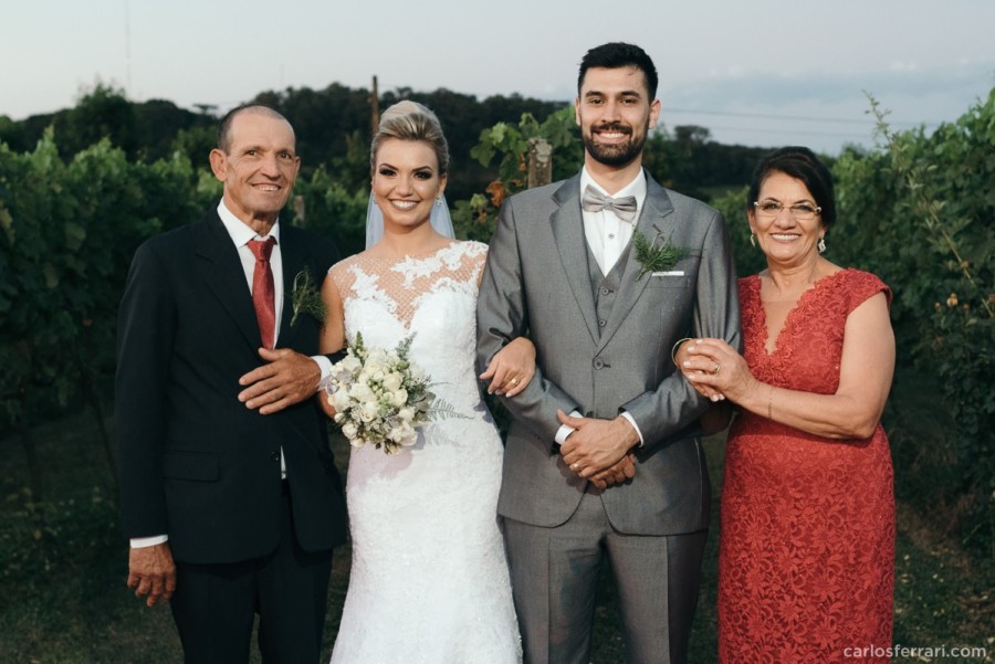 carlosferrari-fotografia-casamento-aliara-e-giba-vinicola-lovara-bento-goncalves-serragaucha-fotosdiferentes-espontaneas_82