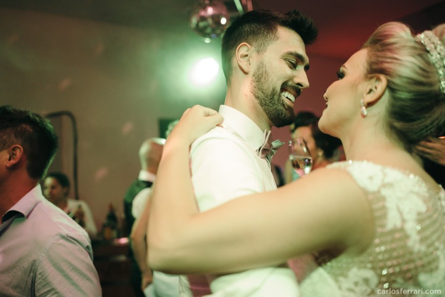 carlosferrari-fotografia-casamento-aliara-e-giba-vinicola-lovara-bento-goncalves-serragaucha-fotosdiferentes-espontaneas_99