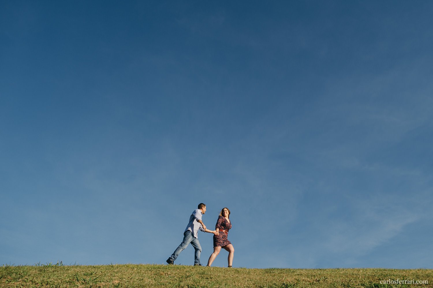 carlosferrari-fotografia-ensaio-pre-casamento-franciele-eduardo-vinicola-miolo-vale-dos-vinhedos-serra-gaucha-fotosdiferentes-espontaneas_7