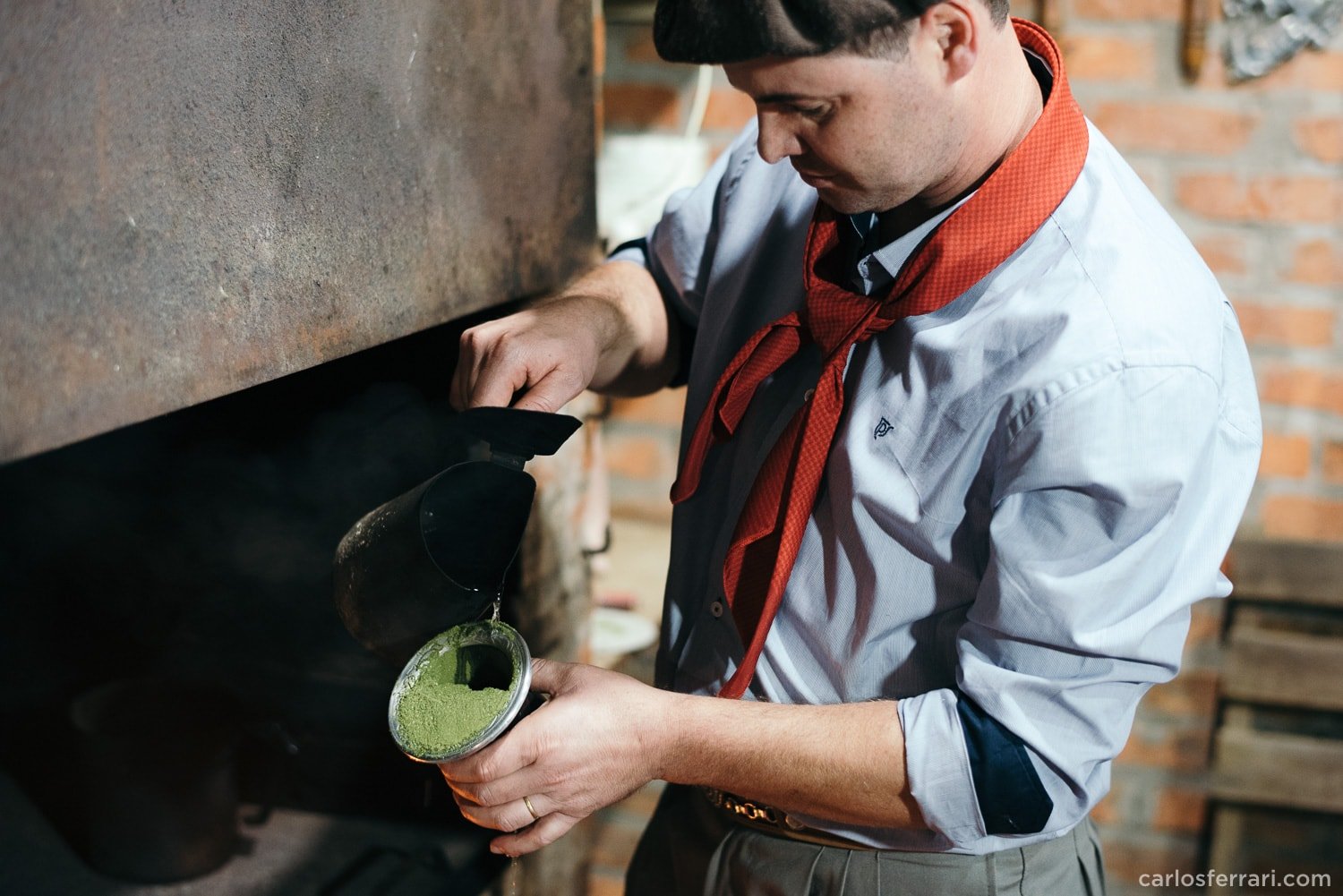 carlosferrari-fotografia-precasamento-andreiaejoelcio-cabanha-cavalos-fotosdiferentes-espontaneas_30