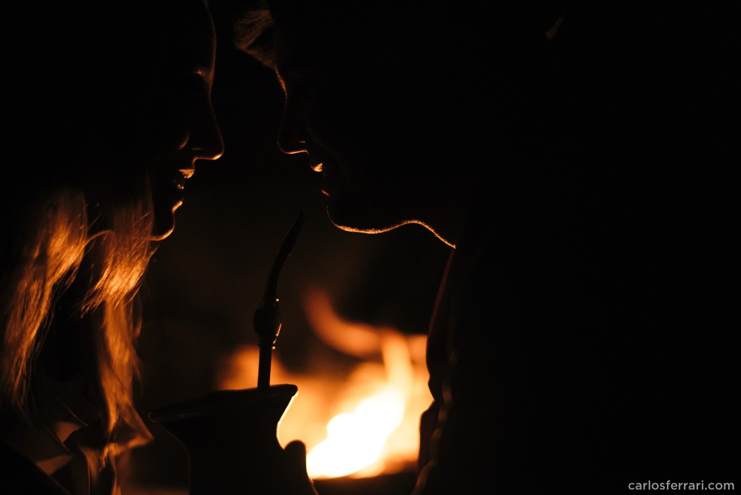 carlosferrari-fotografia-precasamento-andreiaejoelcio-cabanha-cavalos-fotosdiferentes-espontaneas_32