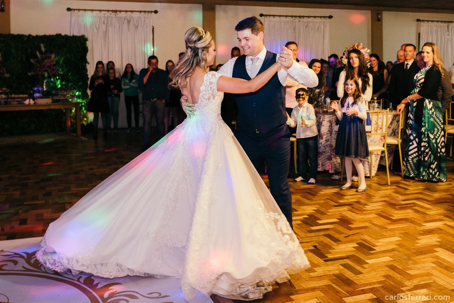 carlosferrari-fotografia-casamento-carlosbarbosa-andreiaejoelcio-fotosdiferentes-espontaneas_075