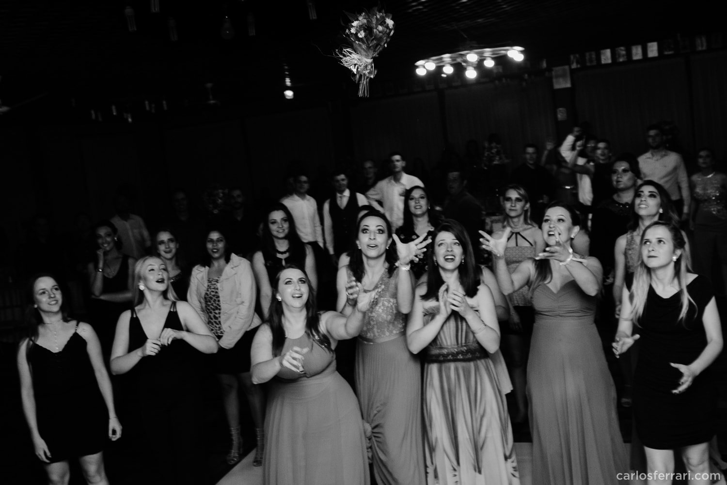 carlosferrari-fotografia-casamento-carlosbarbosa-andreiaejoelcio-fotosdiferentes-espontaneas_083