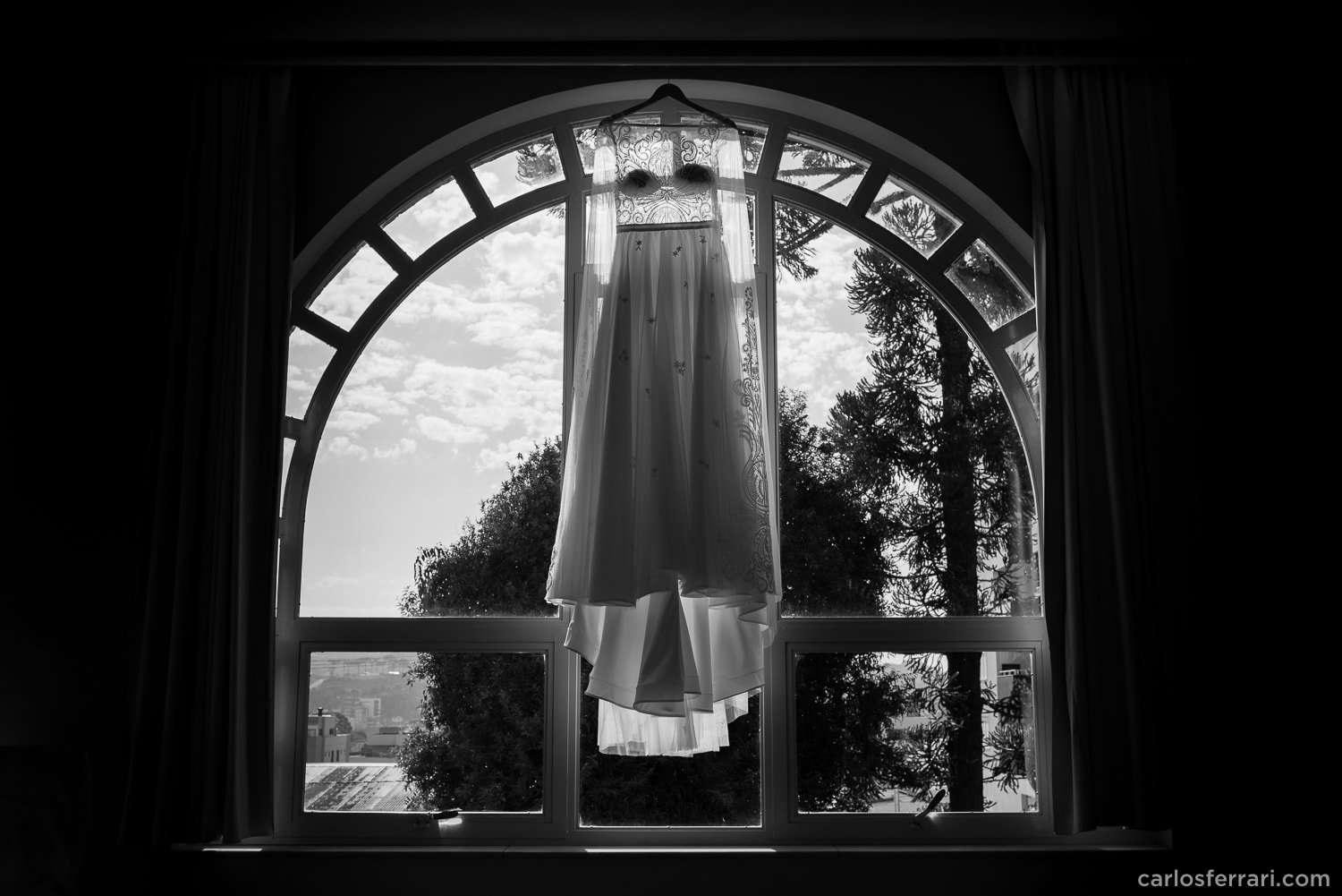 carlosferrari-fotografia-casamento-villamatuella-garibaldi-crisealan-fotosdiferentes-espontaneas_007