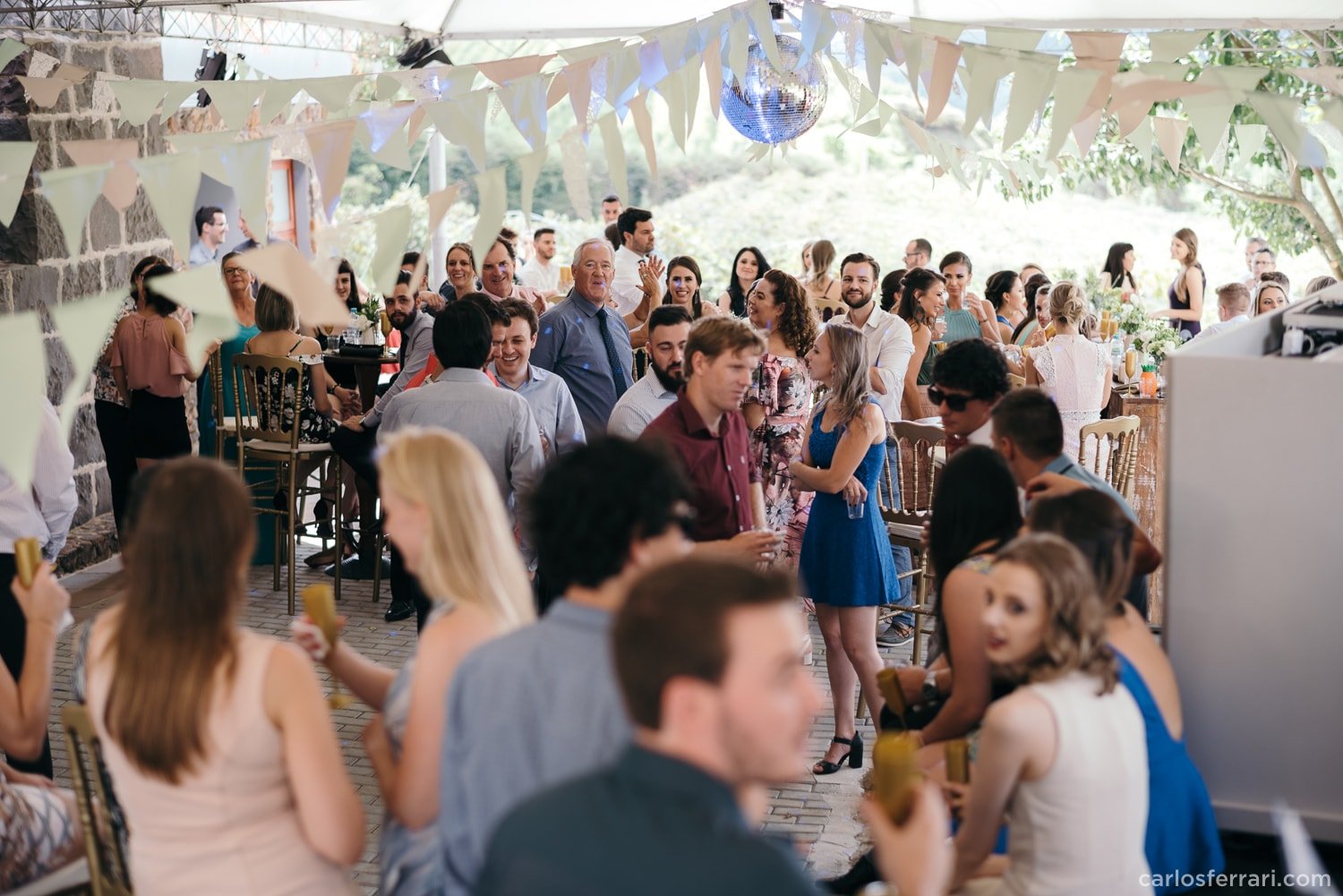 carlosferrari-fotografia-casamento-villamatuella-garibaldi-crisealan-fotosdiferentes-espontaneas_080