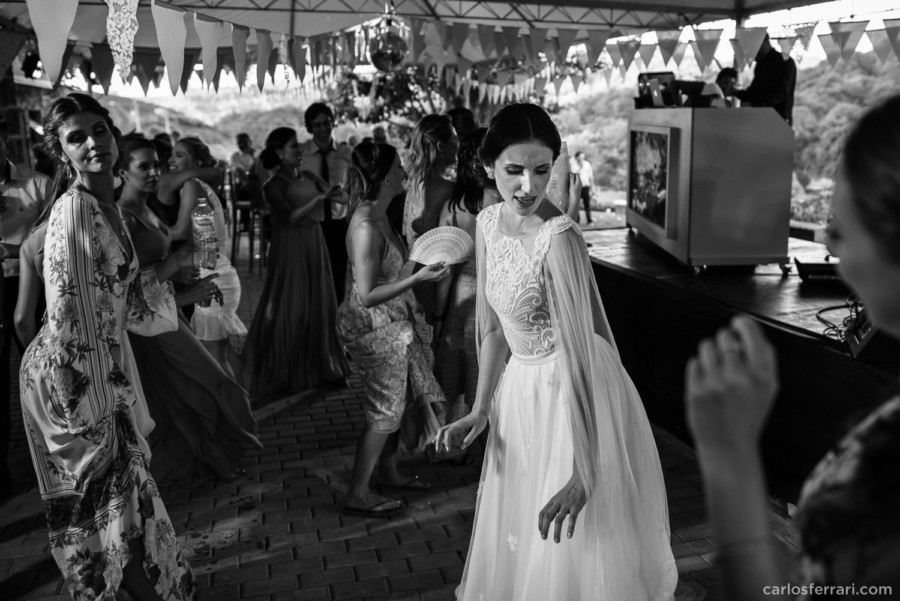 carlosferrari-fotografia-casamento-villamatuella-garibaldi-crisealan-fotosdiferentes-espontaneas_119