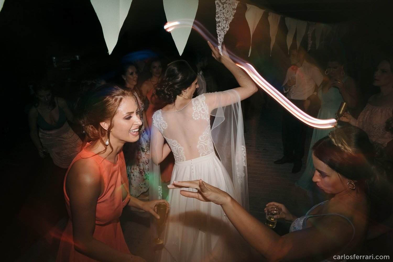 carlosferrari-fotografia-casamento-villamatuella-garibaldi-crisealan-fotosdiferentes-espontaneas_129