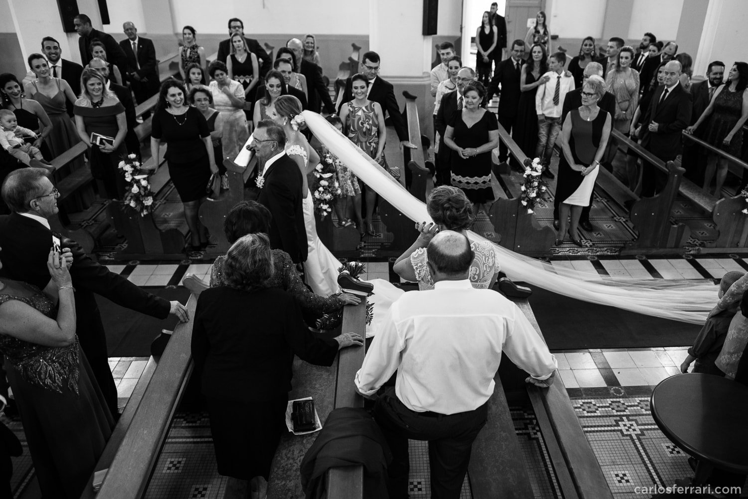 carlosferrari-fotografia-casamento-vinicola-donguerino-altofeliz-alineemarcos-fotosdiferentes-espontaneas_025