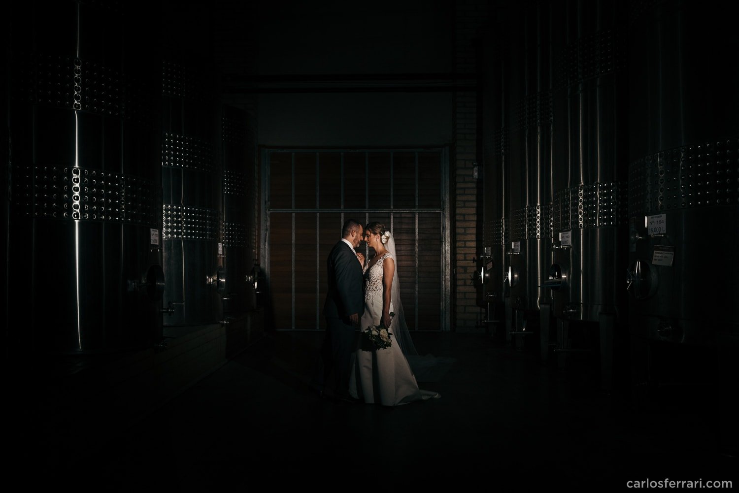 carlosferrari-fotografia-casamento-vinicola-donguerino-altofeliz-alineemarcos-fotosdiferentes-espontaneas_053