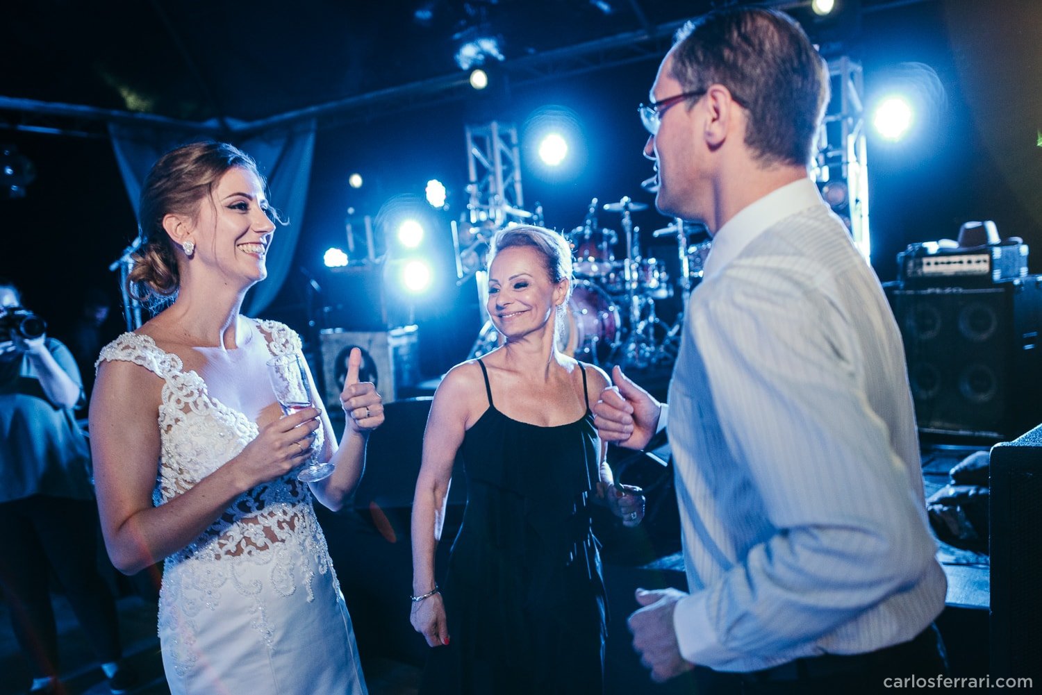 carlosferrari-fotografia-casamento-vinicola-donguerino-altofeliz-alineemarcos-fotosdiferentes-espontaneas_077