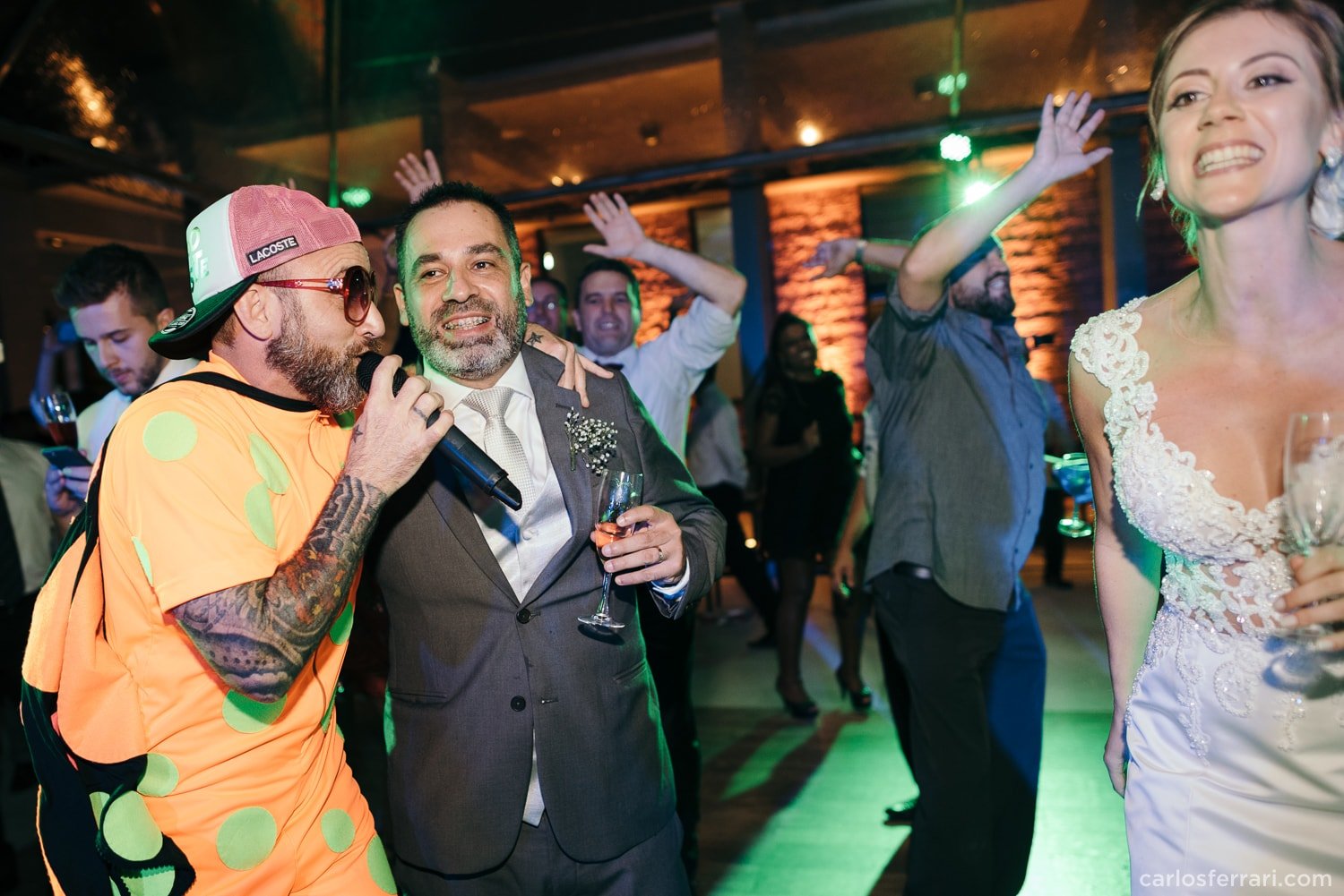 carlosferrari-fotografia-casamento-vinicola-donguerino-altofeliz-alineemarcos-fotosdiferentes-espontaneas_083