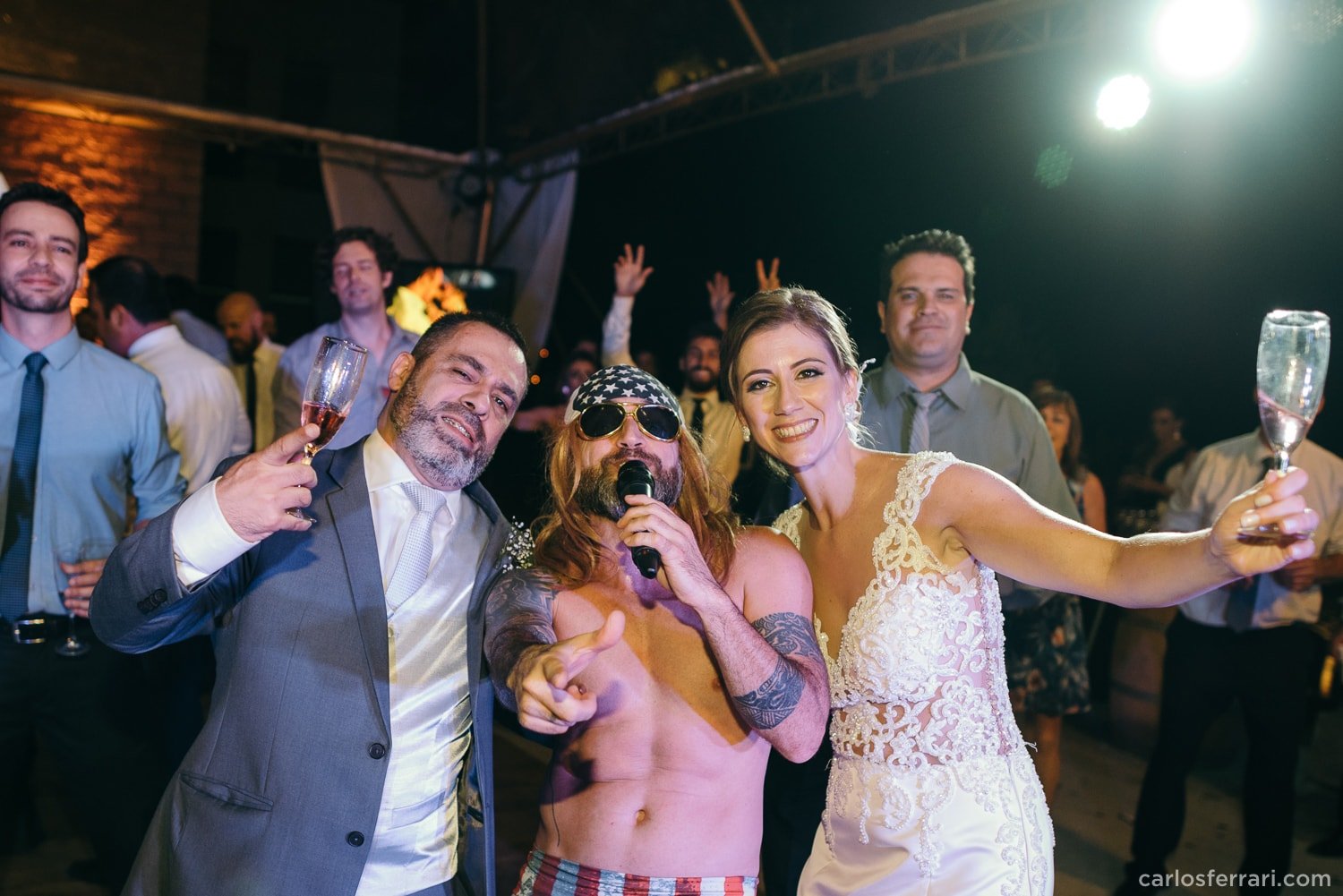 carlosferrari-fotografia-casamento-vinicola-donguerino-altofeliz-alineemarcos-fotosdiferentes-espontaneas_087
