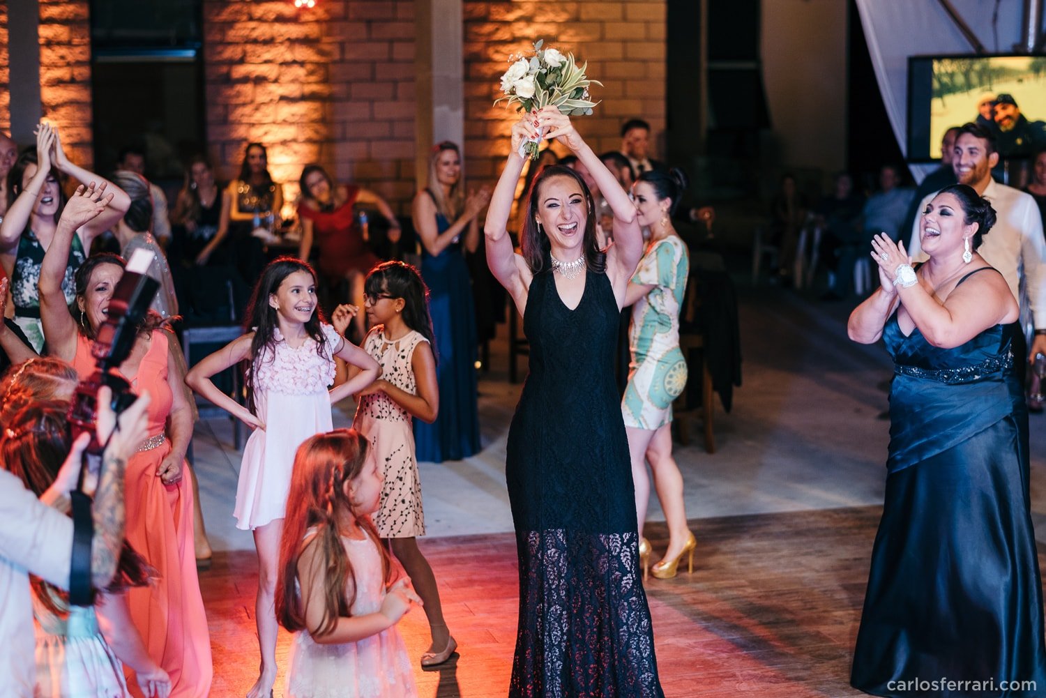 carlosferrari-fotografia-casamento-vinicola-donguerino-altofeliz-alineemarcos-fotosdiferentes-espontaneas_092