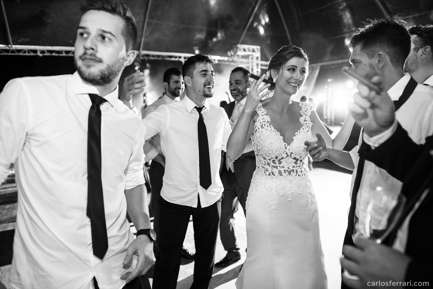 carlosferrari-fotografia-casamento-vinicola-donguerino-altofeliz-alineemarcos-fotosdiferentes-espontaneas_095