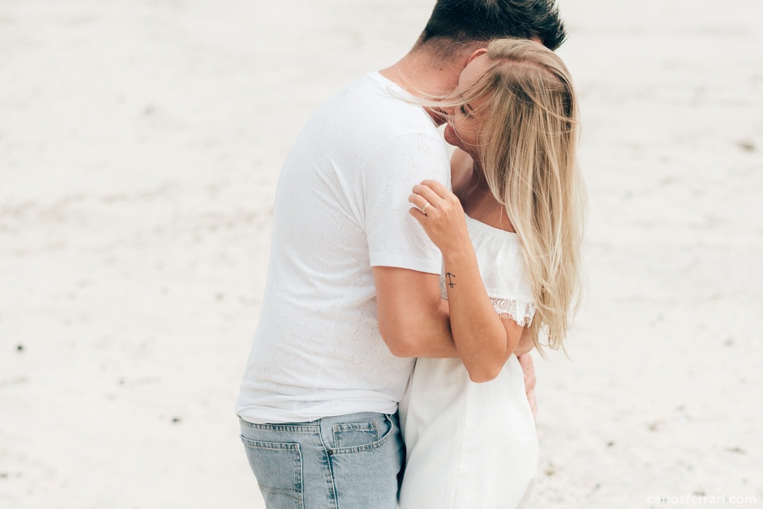 carlosferrari-fotografia-ensaio-arlivre-praiadaguaritatorres-thayserafa-fotosdiferentes-espontaneas__006