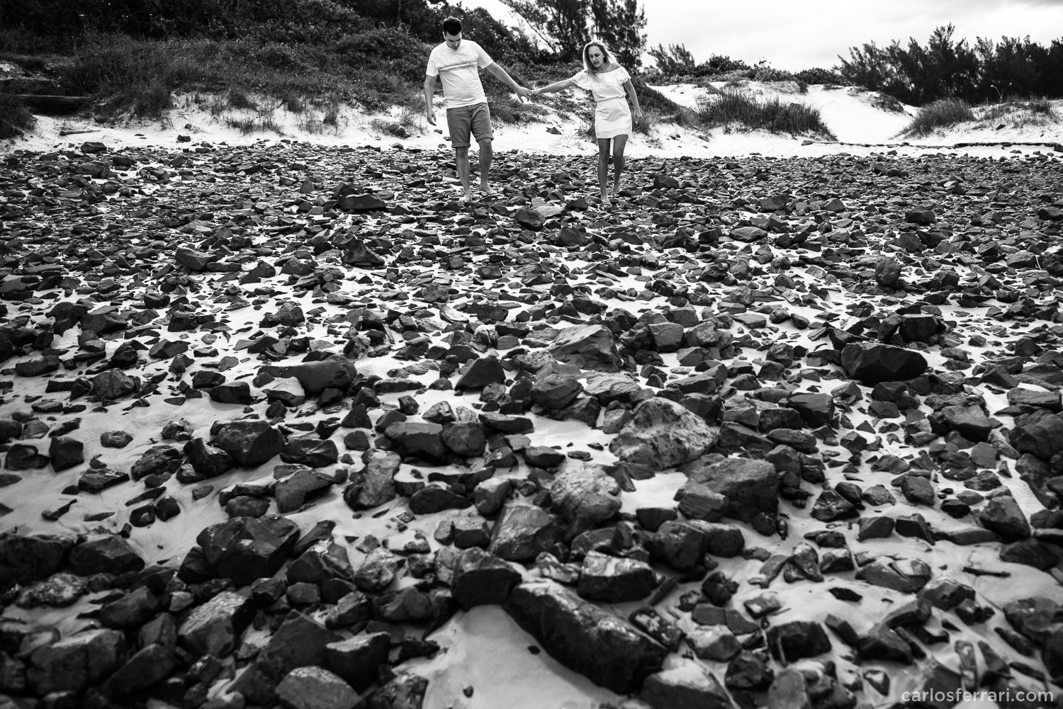 carlosferrari-fotografia-ensaio-arlivre-praiadaguaritatorres-thayserafa-fotosdiferentes-espontaneas__015