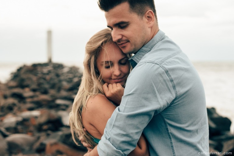 carlosferrari-fotografia-ensaio-arlivre-praiadaguaritatorres-thayserafa-fotosdiferentes-espontaneas__036