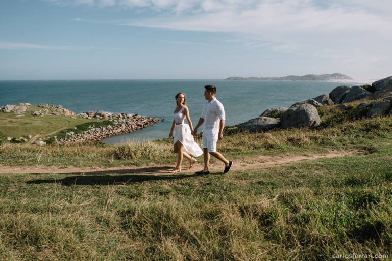 carlosferrari-fotografia-ensaio-precasamento-arlivre-santacatarina-faroldesantamarta-danieigor-fotosdiferentes-espontaneas_1