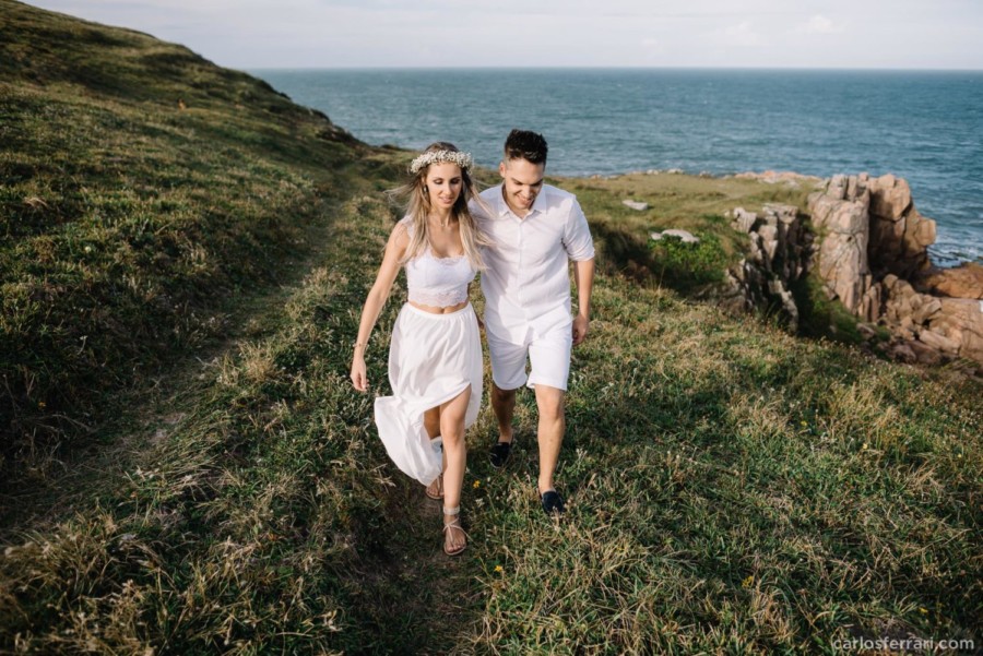 carlosferrari-fotografia-ensaio-precasamento-arlivre-santacatarina-faroldesantamarta-danieigor-fotosdiferentes-espontaneas_1-1