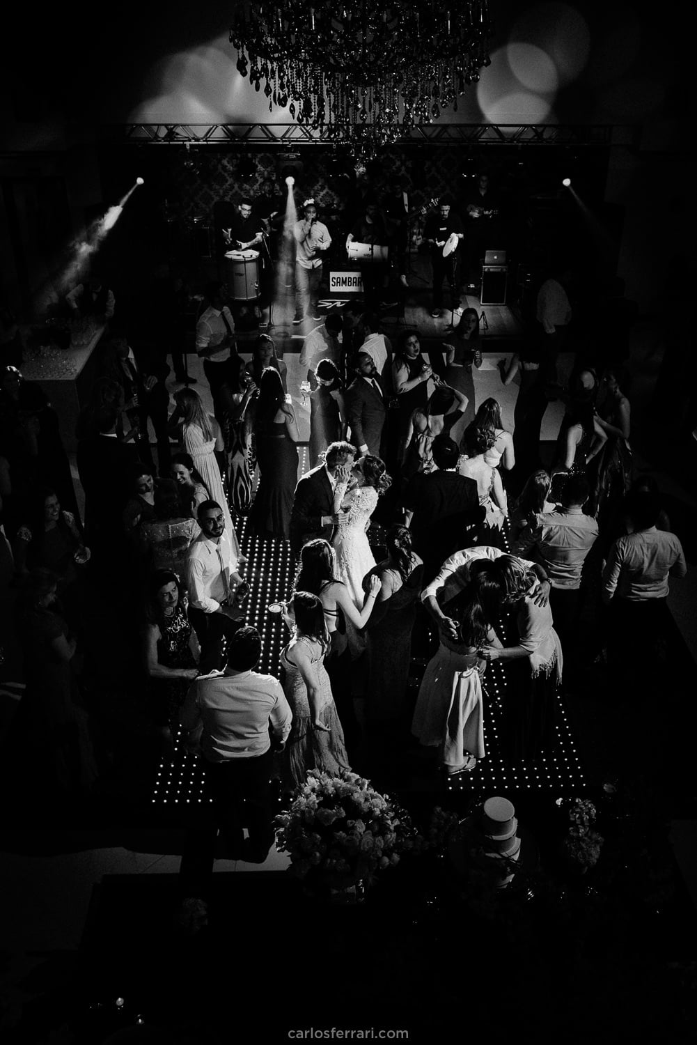 casamento-em-gramado-hotel-ritta-hopnner-case-na-serragaucha-tarsila-e-antonio-carlosferrari-fotografia_73