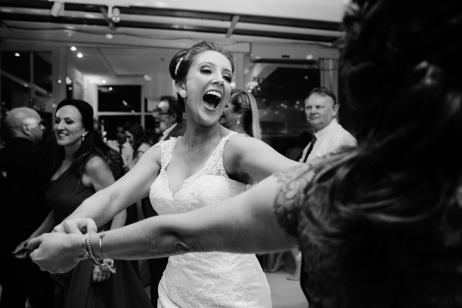 casamento-vale-dos-vinhedos-santorini-garden-bentogoncalves-serragaucha-karen-edi-carlosferrari-fotografia74