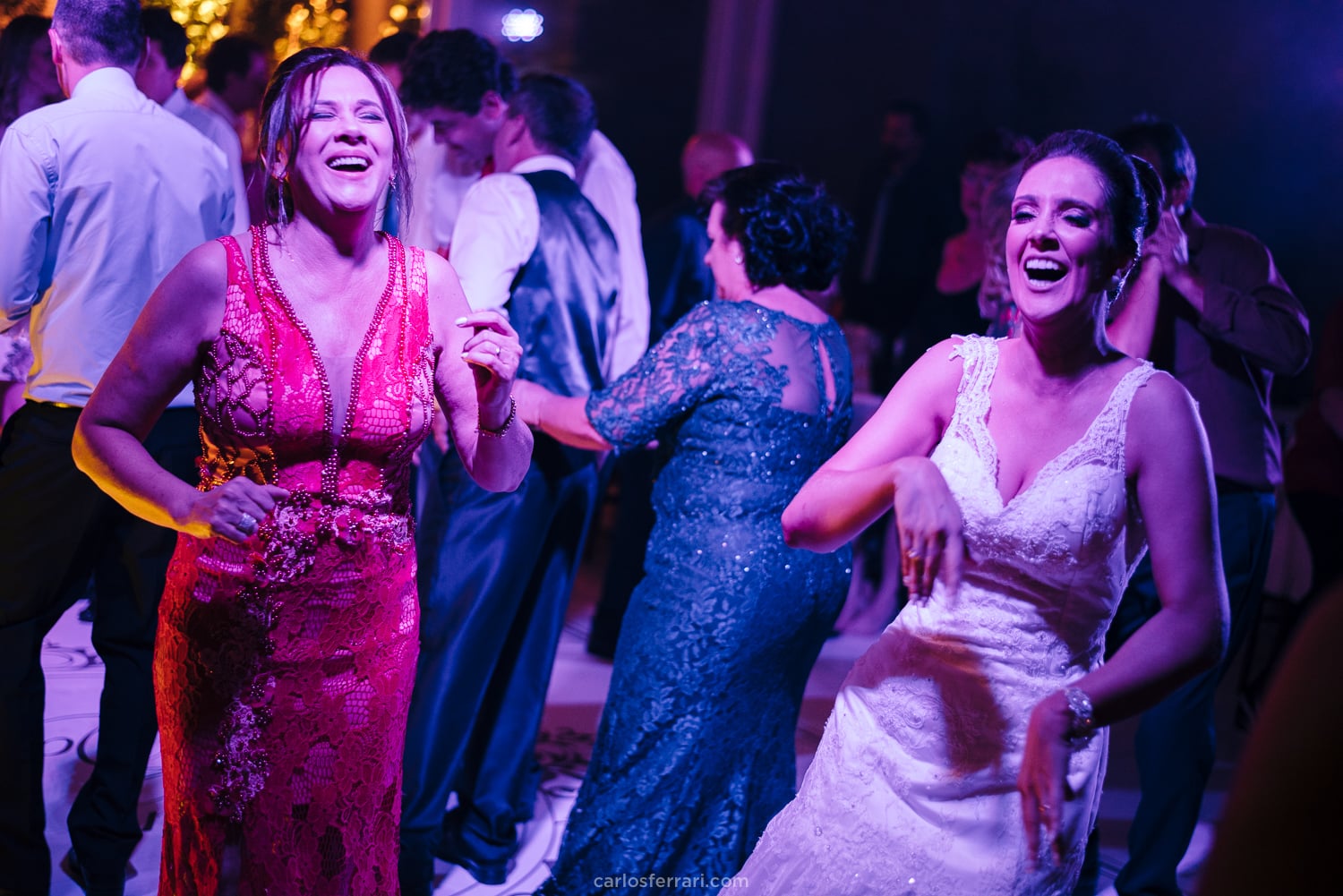 casamento-vale-dos-vinhedos-santorini-garden-bentogoncalves-serragaucha-karen-edi-carlosferrari-fotografia76