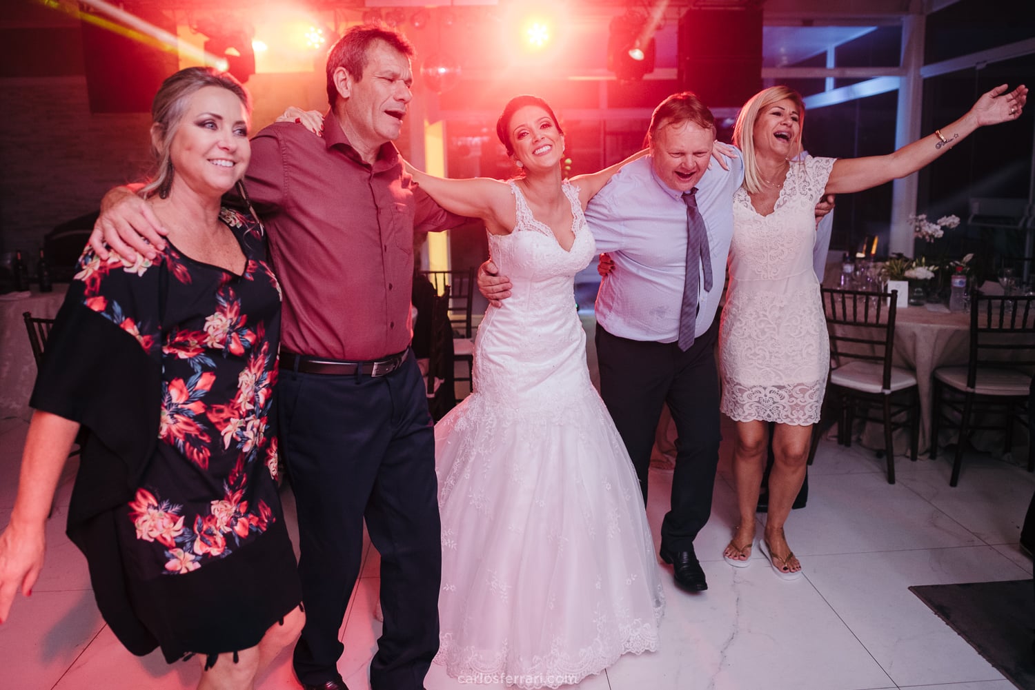 casamento-vale-dos-vinhedos-santorini-garden-bentogoncalves-serragaucha-karen-edi-carlosferrari-fotografia77