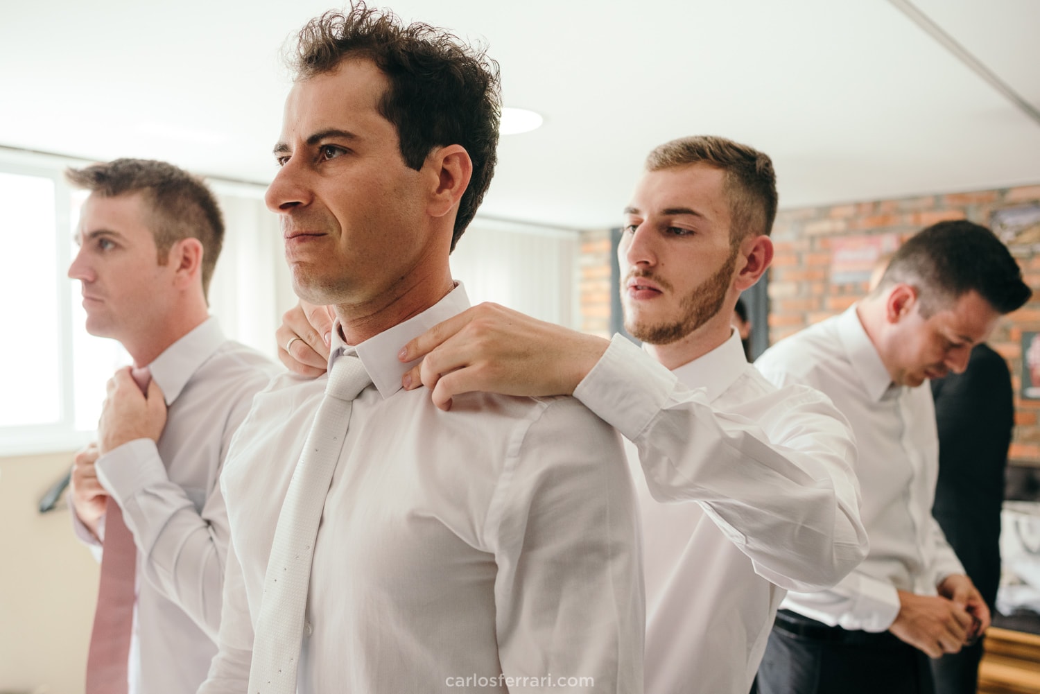 carlosferrari-fotografia-casamento-ao-ar-livre-serragaucha-brunaemateus-fotosdiferentes-espontaneas_11