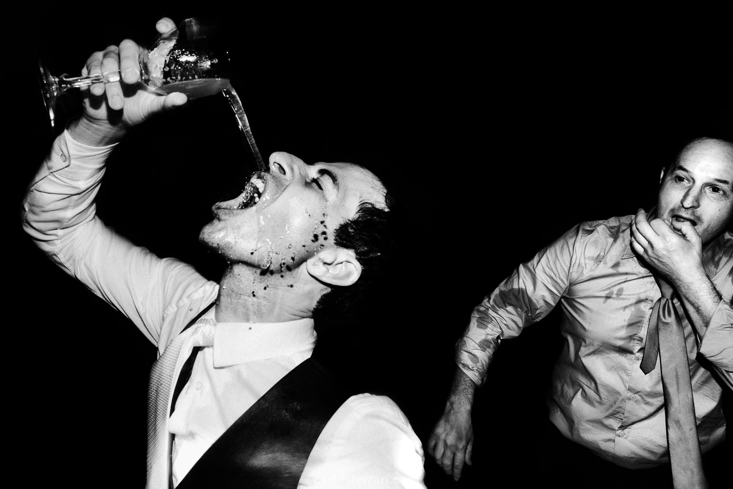 carlosferrari-fotografia-casamento-ao-ar-livre-serragaucha-brunaemateus-fotosdiferentes-espontaneas_119