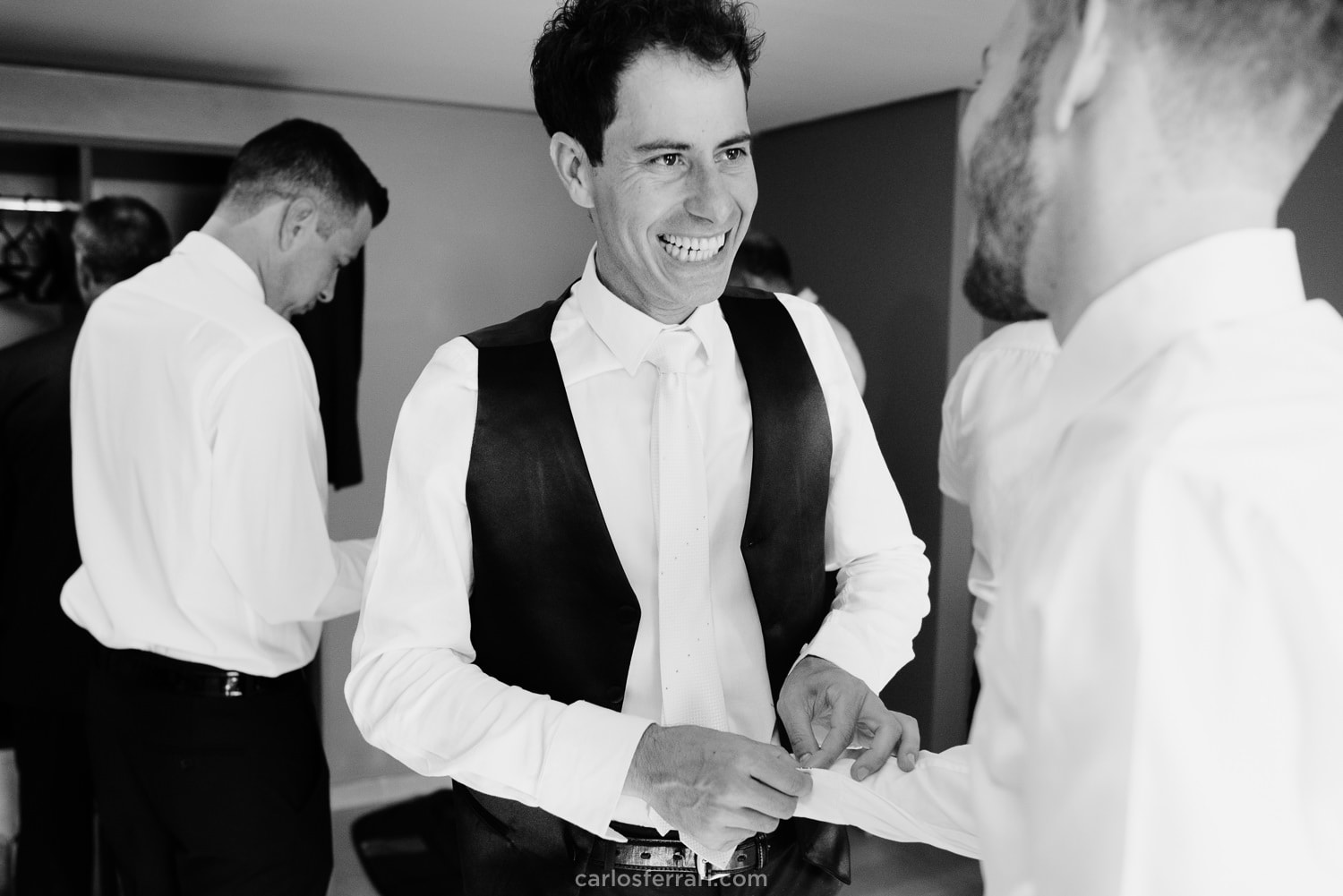 carlosferrari-fotografia-casamento-ao-ar-livre-serragaucha-brunaemateus-fotosdiferentes-espontaneas_12