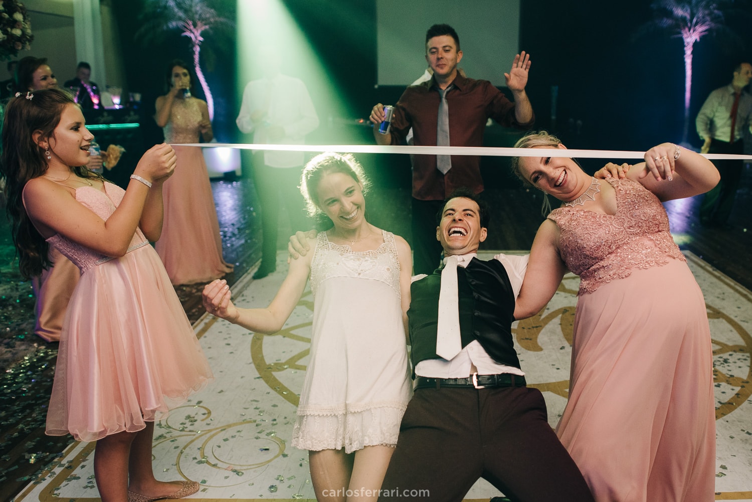 carlosferrari-fotografia-casamento-ao-ar-livre-serragaucha-brunaemateus-fotosdiferentes-espontaneas_121