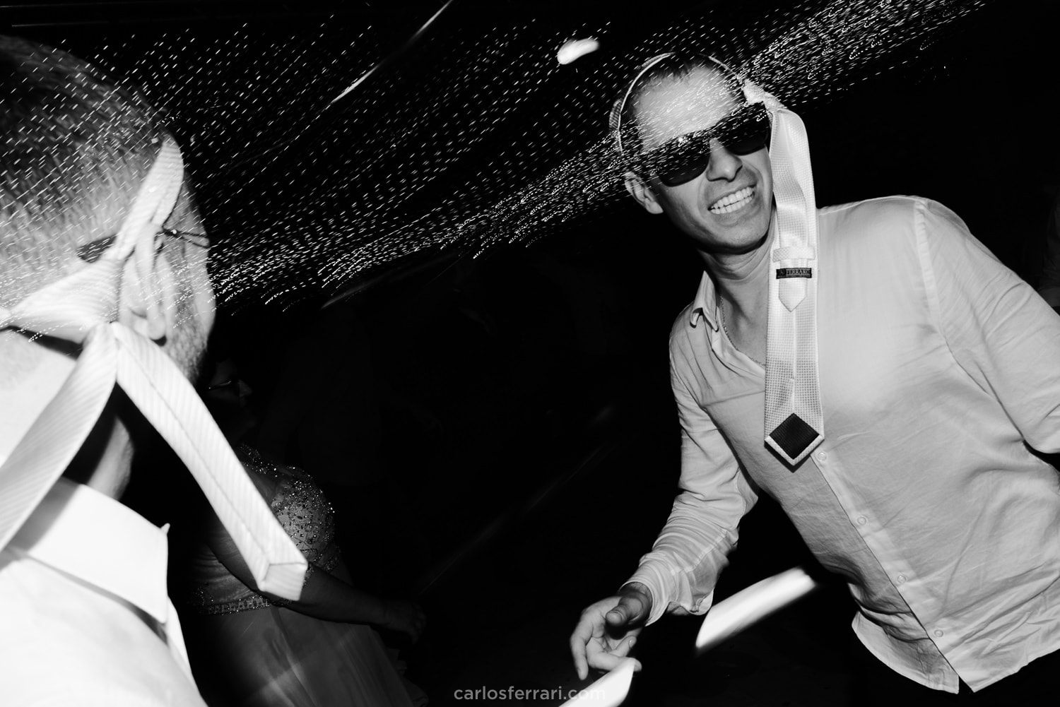 carlosferrari-fotografia-casamento-ao-ar-livre-serragaucha-brunaemateus-fotosdiferentes-espontaneas_124