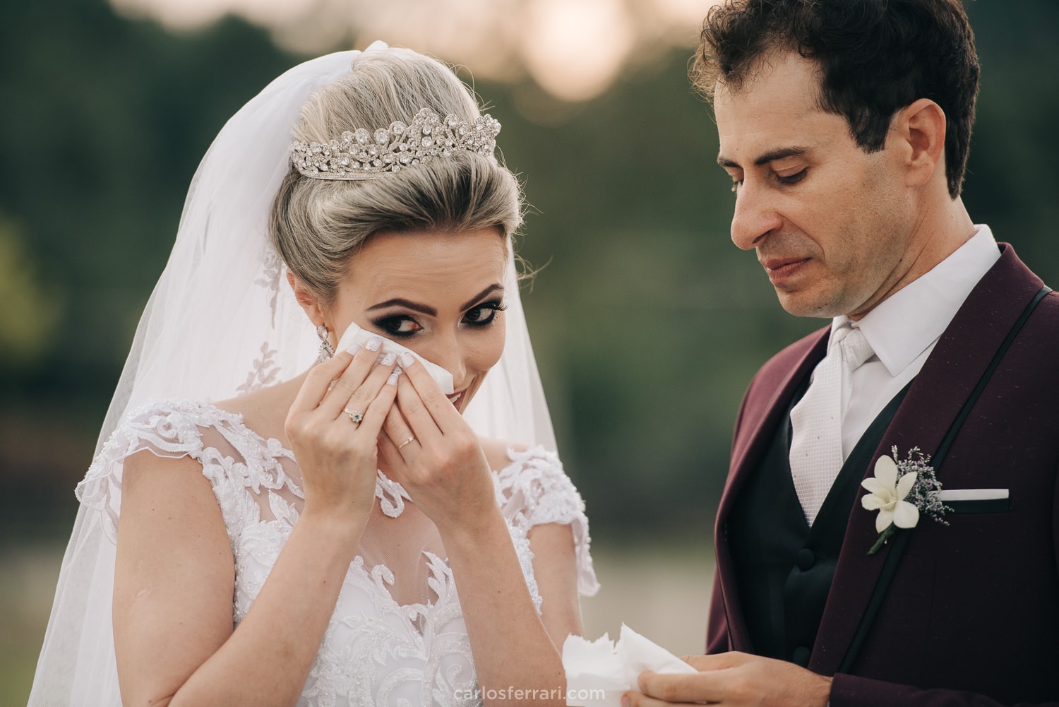 carlosferrari-fotografia-casamento-ao-ar-livre-serragaucha-brunaemateus-fotosdiferentes-espontaneas_58