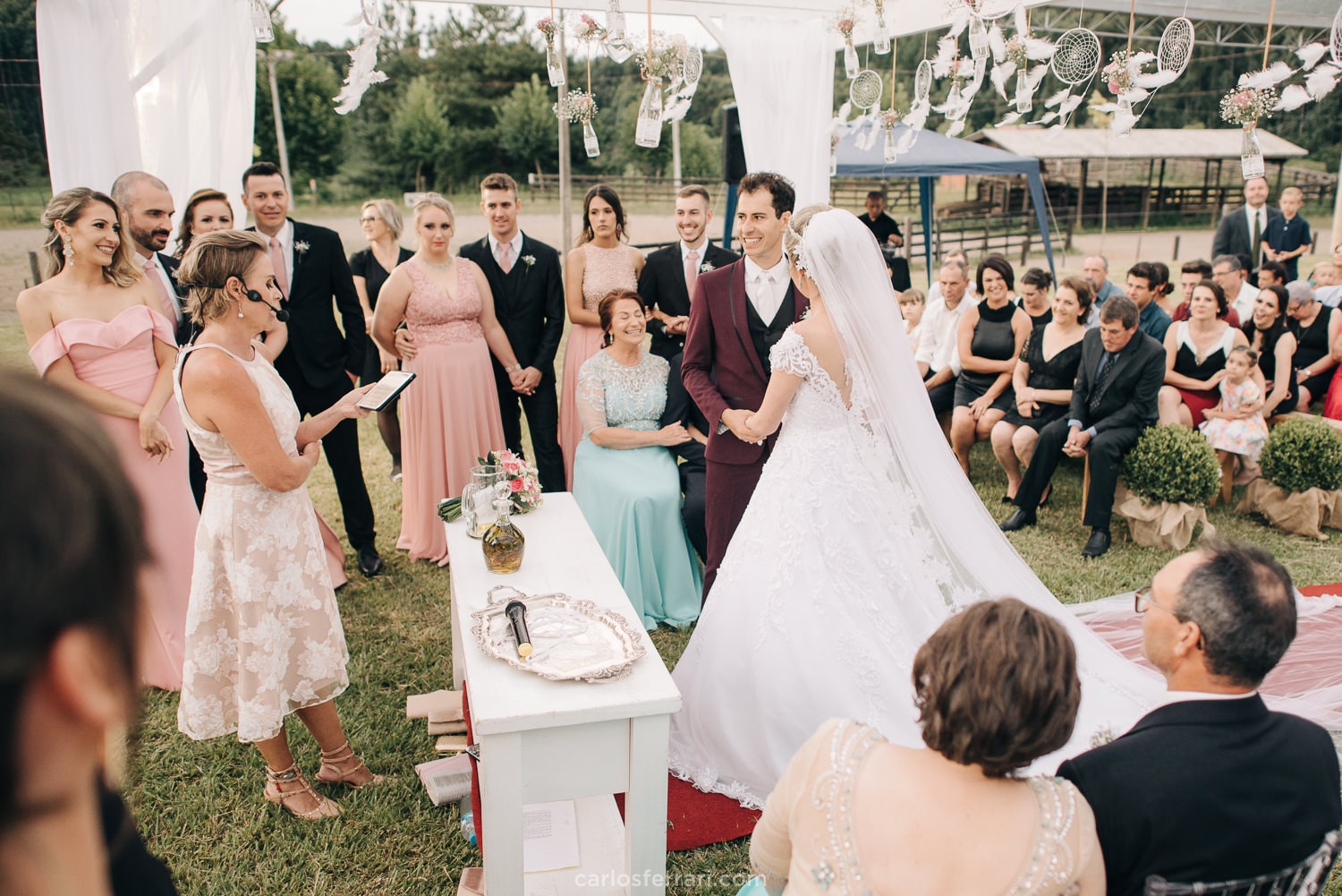 carlosferrari-fotografia-casamento-ao-ar-livre-serragaucha-brunaemateus-fotosdiferentes-espontaneas_62