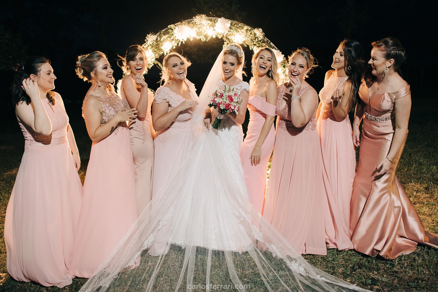 carlosferrari-fotografia-casamento-ao-ar-livre-serragaucha-brunaemateus-fotosdiferentes-espontaneas_80