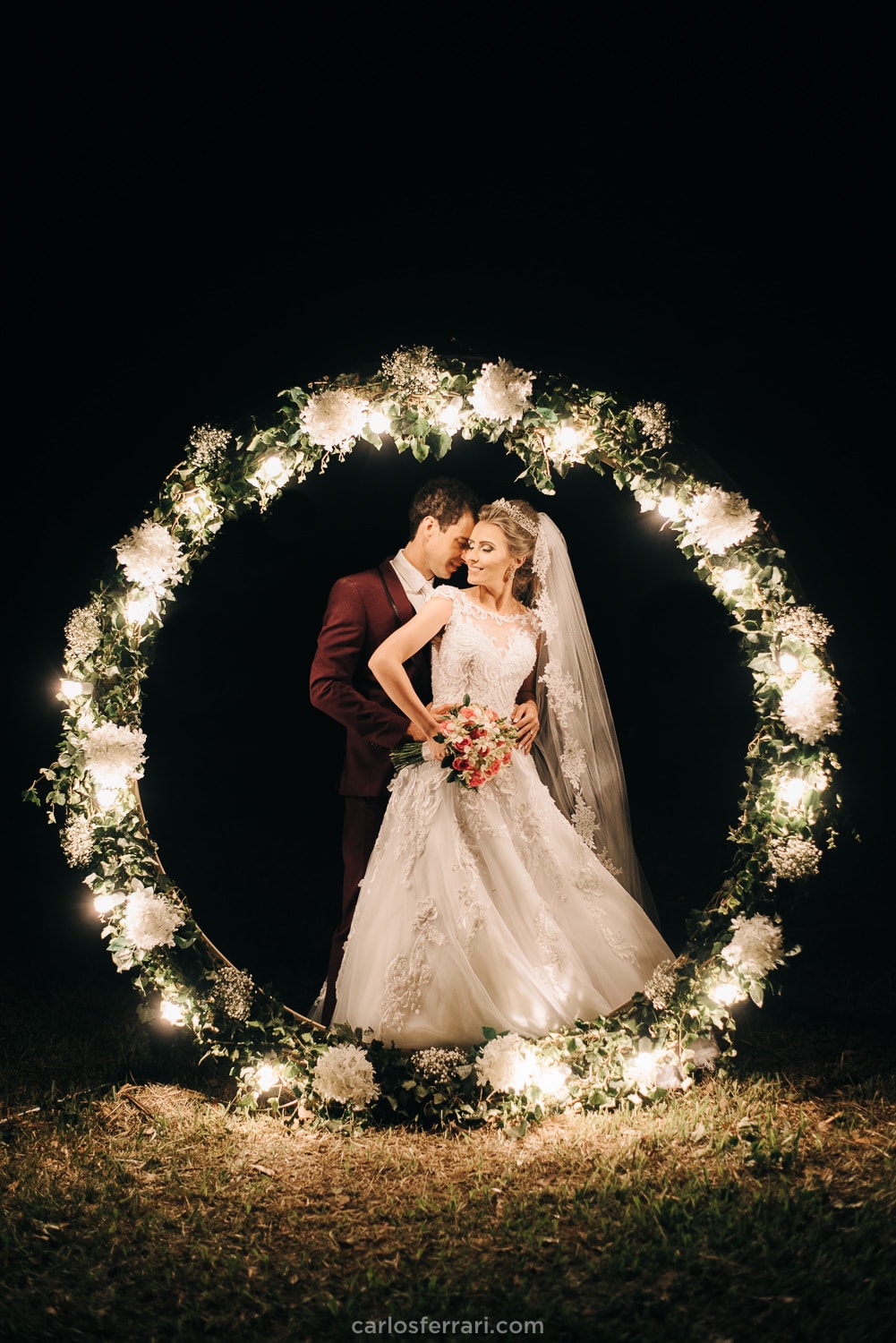 carlosferrari-fotografia-casamento-ao-ar-livre-serragaucha-brunaemateus-fotosdiferentes-espontaneas_84