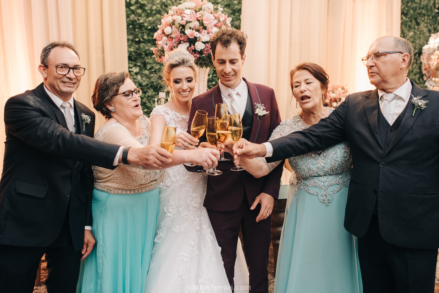 carlosferrari-fotografia-casamento-ao-ar-livre-serragaucha-brunaemateus-fotosdiferentes-espontaneas_87