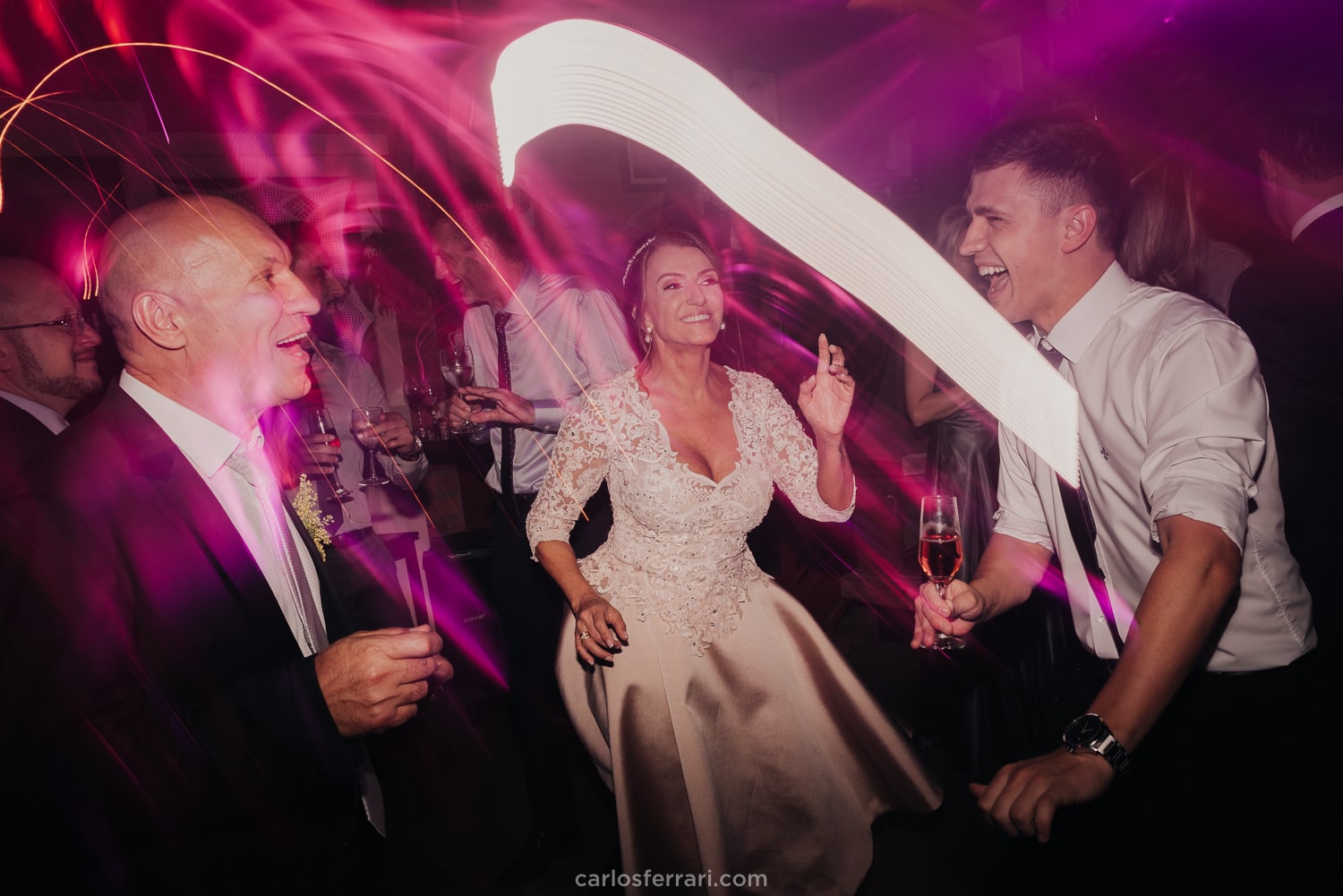 carlosferrari-fotografia-casamento-vinicola-marco-luigi-vale-dos-vinhedos-serra-gaucha-bento-goncalves-rs-ladi-e-gilmar_112