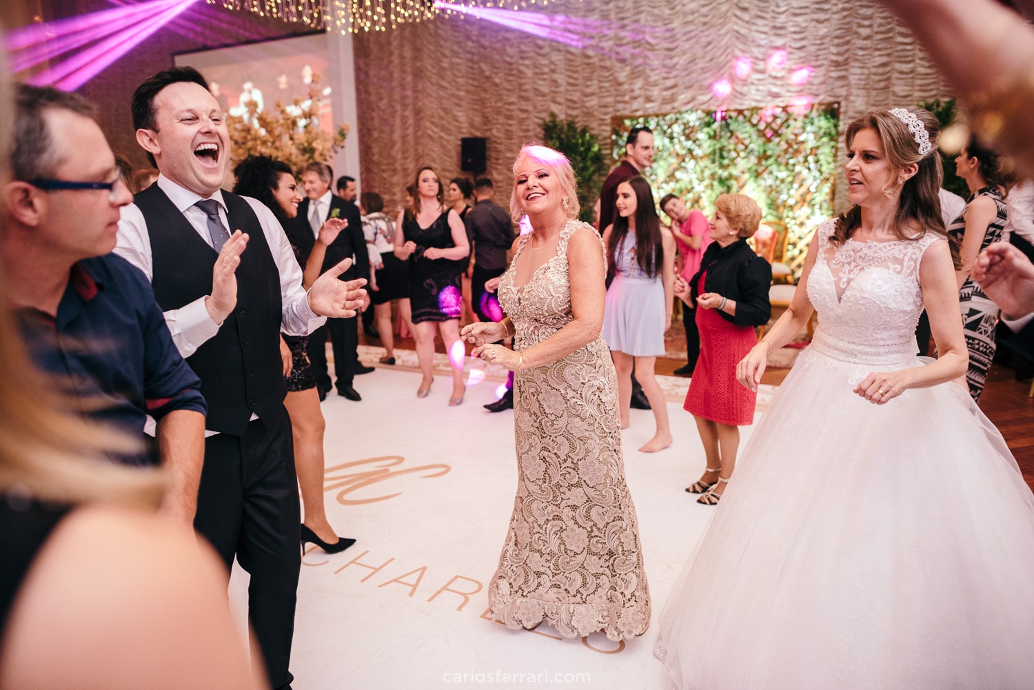 carlosferrari-fotografia-casamento-graci-e-charles-gremio-pratense-nova-prata_129