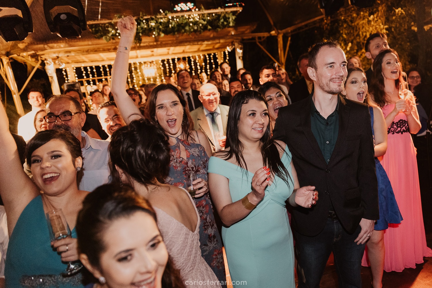 carlosferrari-fotografia-casamento-ao-ar-livre-pousada-villa-tuiuty-daniel-e-marina-bento-goncalves-serra-gaucha-vale-dos-vinhedos-rs_203