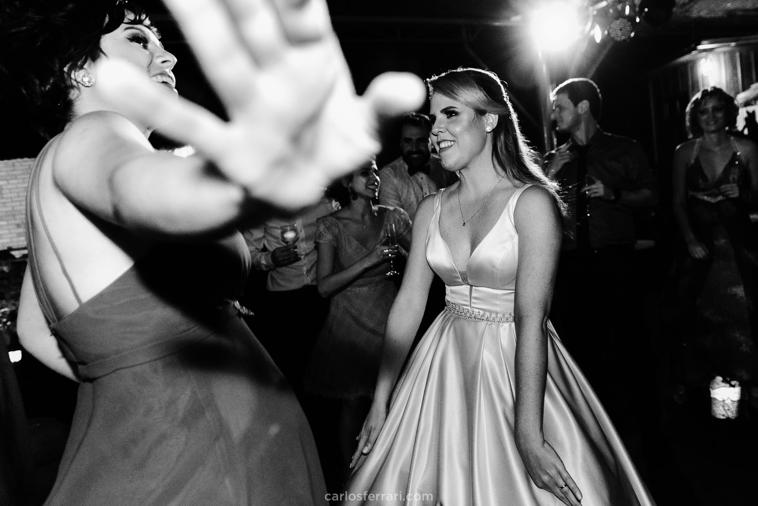 carlosferrari-fotografia-casamento-ao-ar-livre-pousada-villa-tuiuty-daniel-e-marina-bento-goncalves-serra-gaucha-vale-dos-vinhedos-rs_230