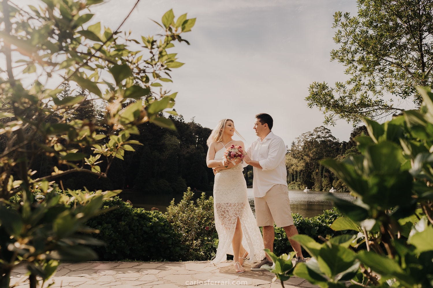 carlosferrari-fotografia-ensaio-pre-casamento-gramado-serragaucha-dienifer-e-pedro-lago-negro-fotografo-em-gramado_10