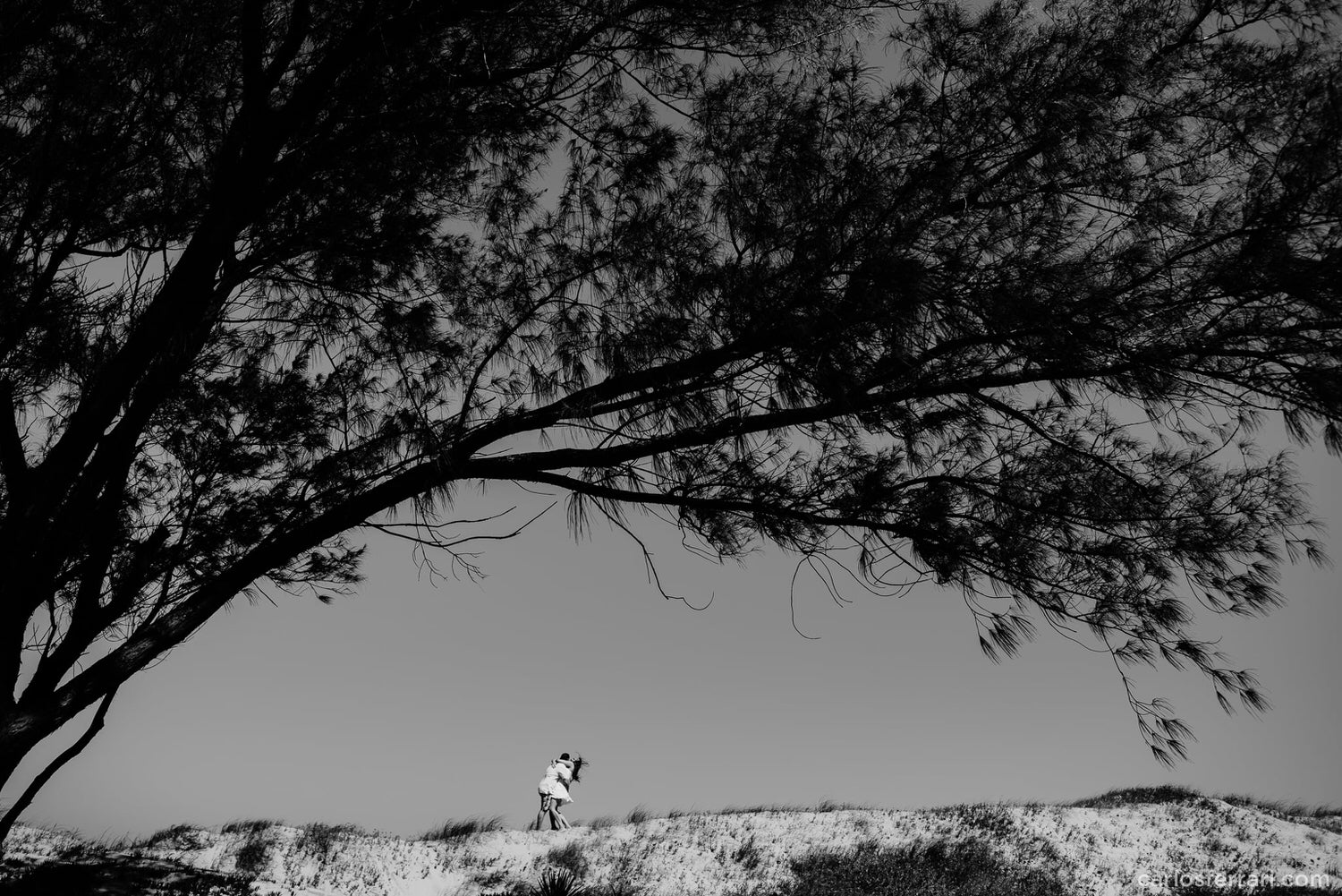 carlosferrari-fotografia-ensaio-pre-casamento-na-praia-tramandai-rio-grande-do-sul-kareneedi_03