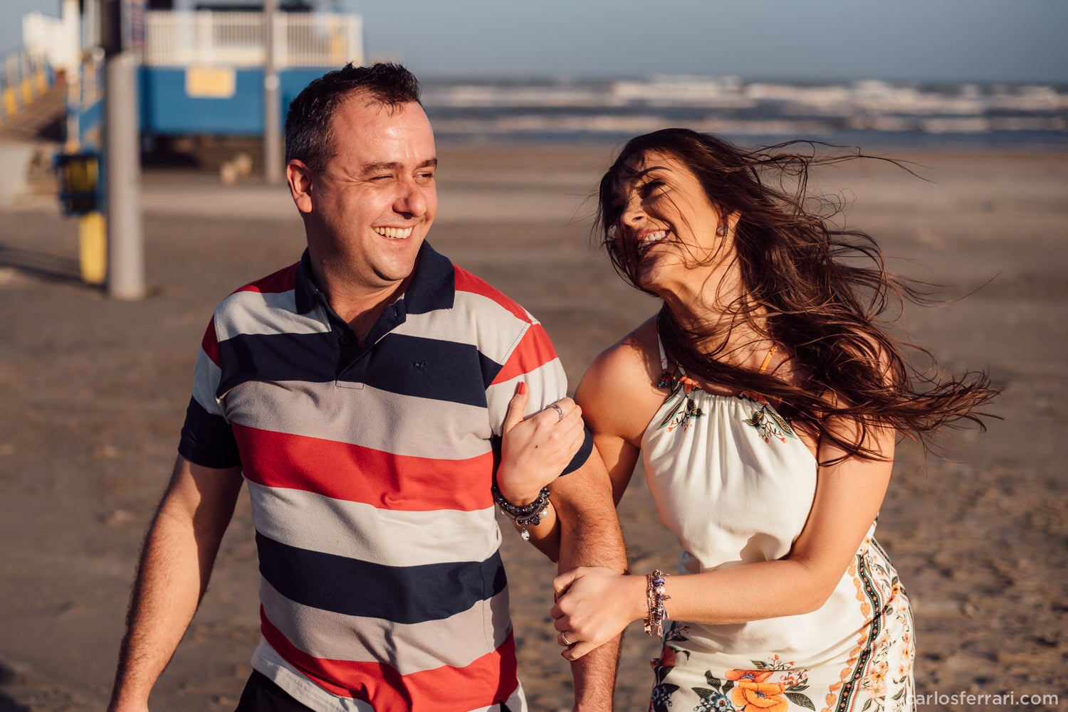 carlosferrari-fotografia-ensaio-pre-casamento-na-praia-tramandai-rio-grande-do-sul-kareneedi_24