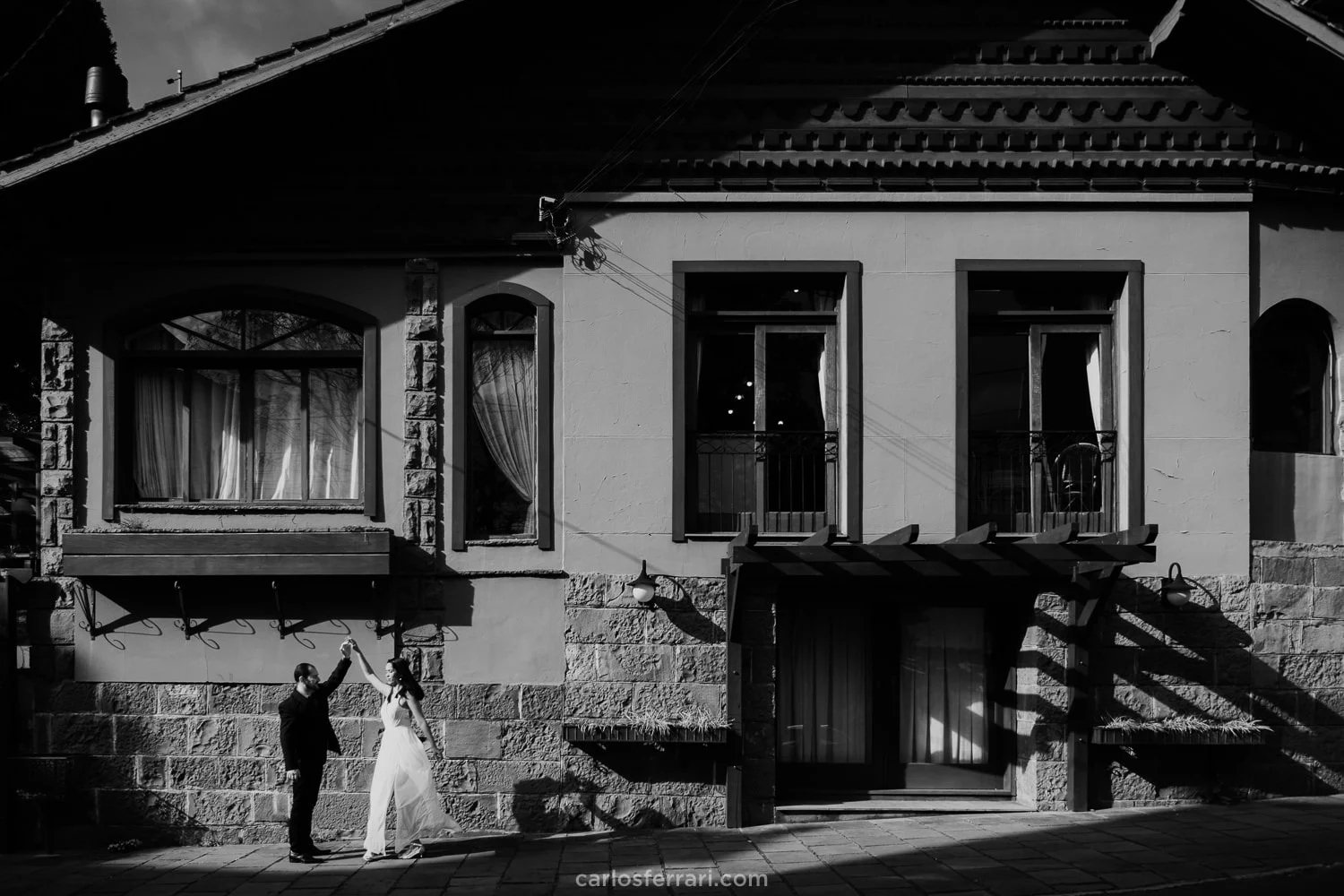 carlosferrari-fotografia-precasamento-renatoerenata-gramado-rs-serragaucha-lagobegro-fontedoamor-catedraldepedra_5